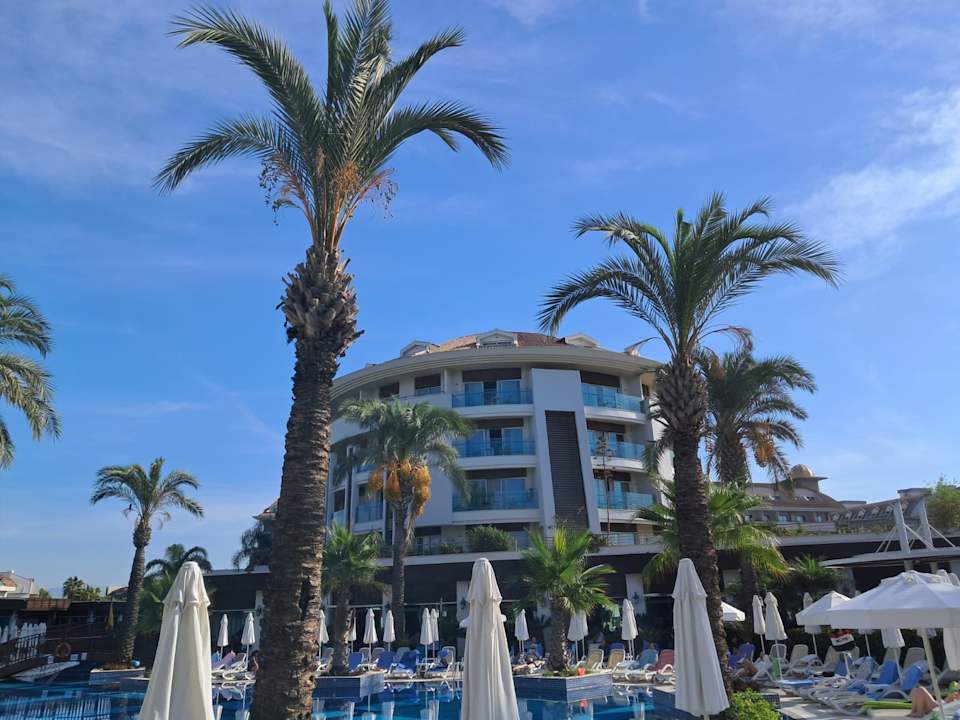 Außenansicht Sunis Evren Beach Resort Hotel & Spa