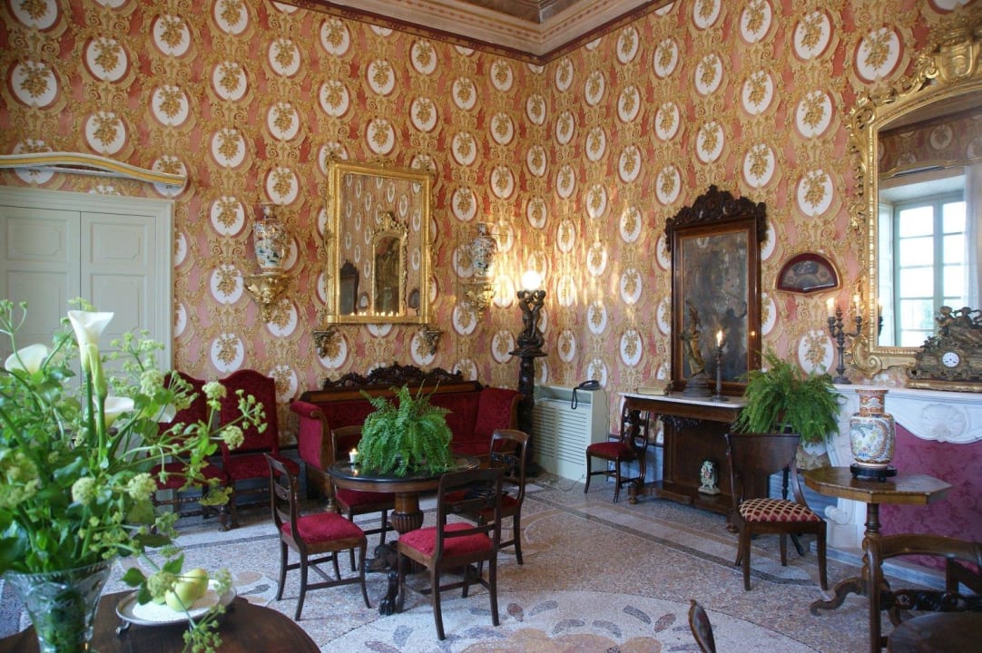 Sala degli specchi Hotel Regina d'Arborea