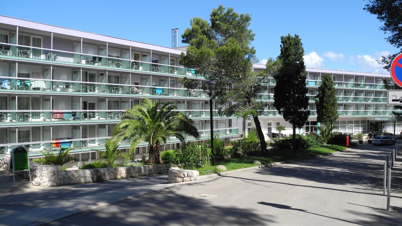 Hotel Aurora Maj 13. Hotel Aurora