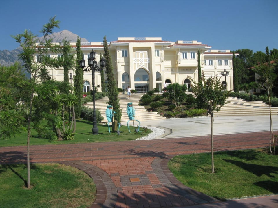 Rezeptionsgebäude Gartenseite Güral Premier Tekirova