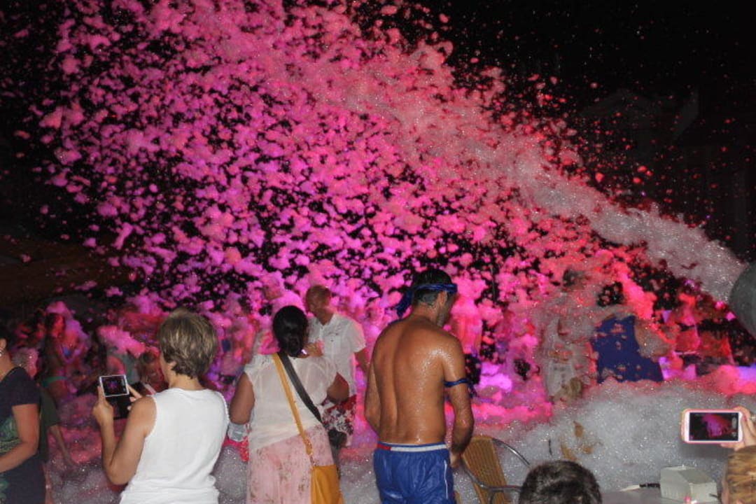 Super Schaumparty Luna Blanca Resort & Spa