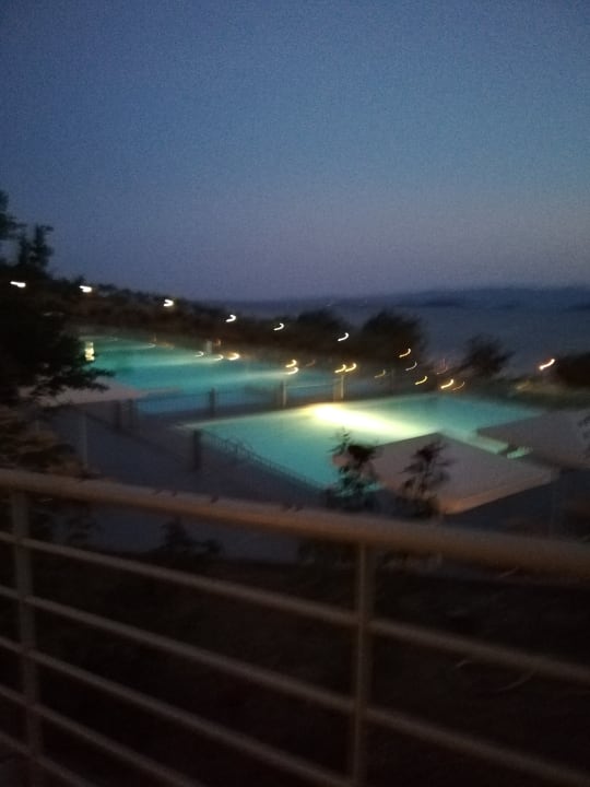 Pool Akrathos Beach Hotel