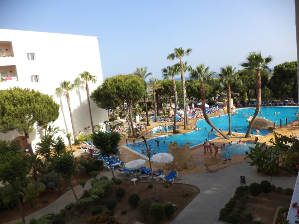 Vista de la piscina desde la habitación Playacartaya Hotel