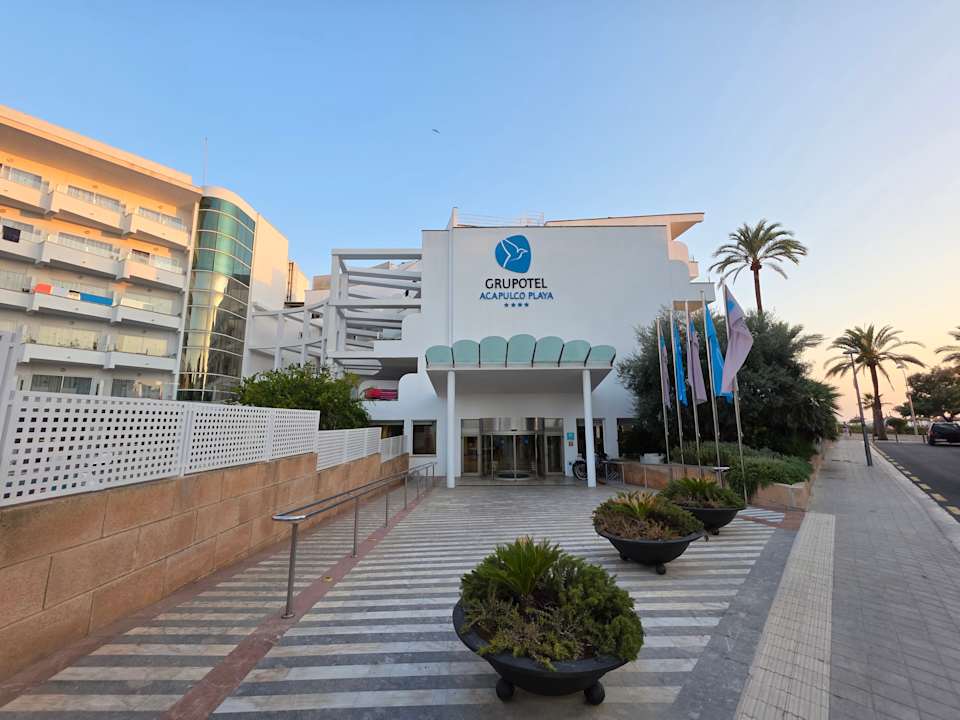 Außenansicht Grupotel Acapulco Playa - Adults Only