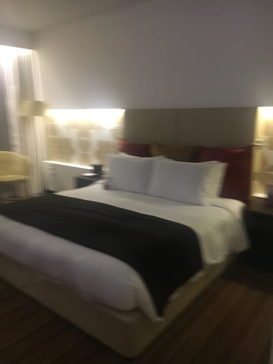 Zimmer Millennium Downtown Abu Dhabi