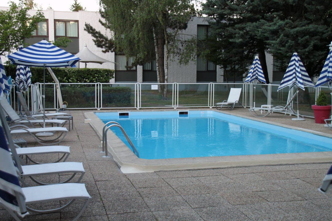 Pool Hotel Novotel Genève Aéroport France