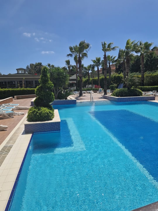 Pool Luna Blanca Resort & Spa