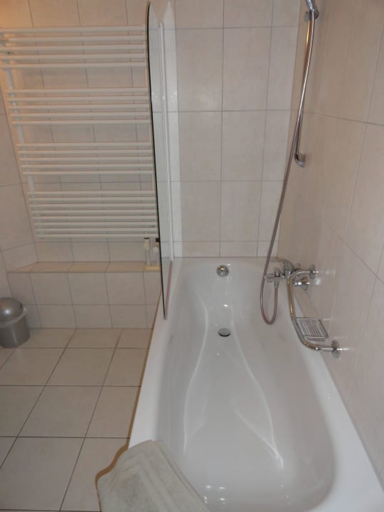 Bad in der Suite Hotel Ampervilla