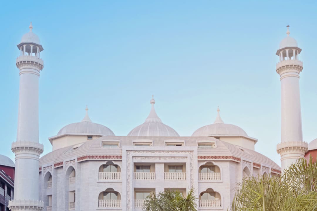 Außenansicht Royal Taj Mahal Hotel