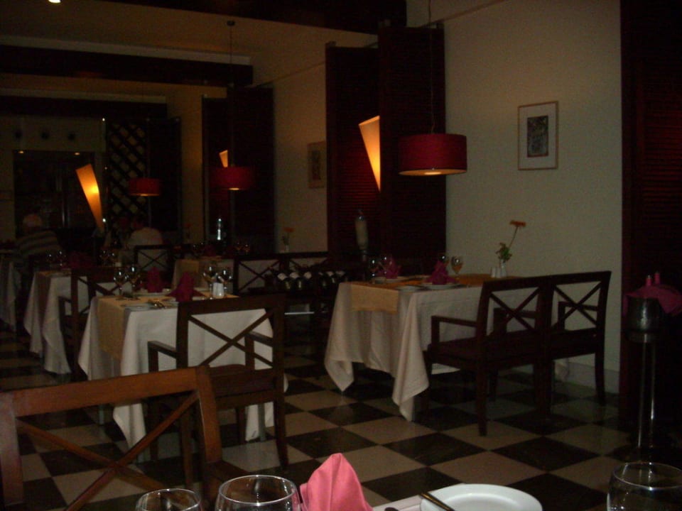 Türkisches Restaurant Kuyu Lara Barut Collection