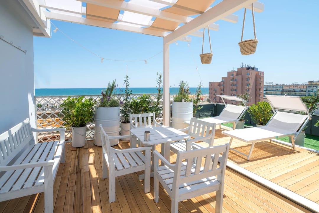 Roog Garden (Summer) Hotel Villa Rosa Riviera