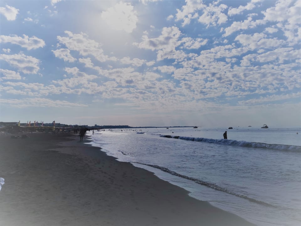 Strand Side Aquamarin Resort & Spa