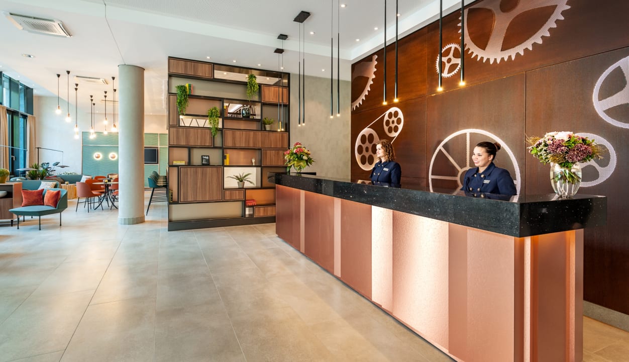 Lobby Hotel NH Essen