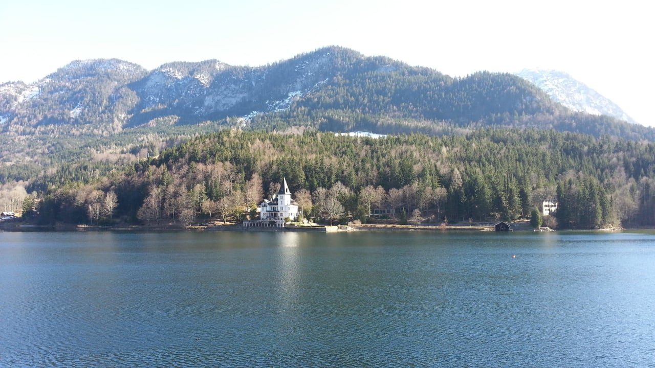 Zimmerausblick vis a vis Seehotel Grundlsee