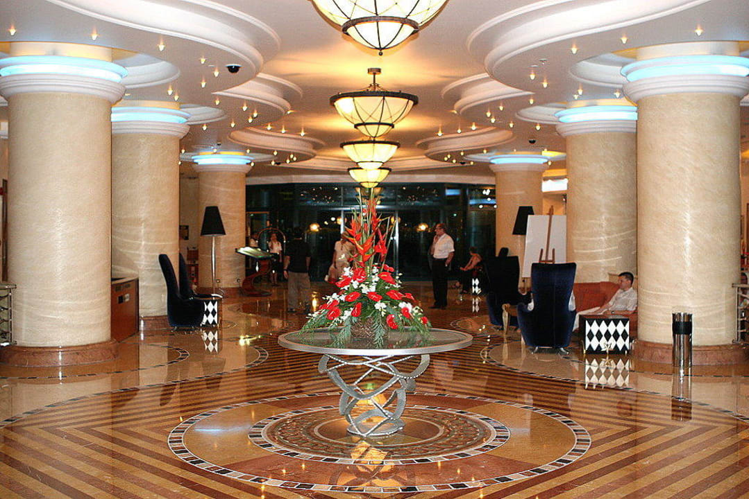 Lobby Le Meridien Mina Seyahi Beach Resort & Waterpark