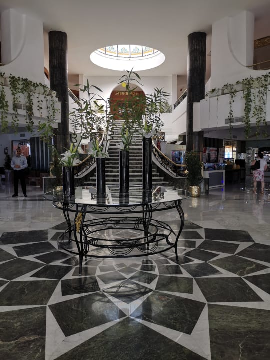Lobby Aladdin Beach Resort