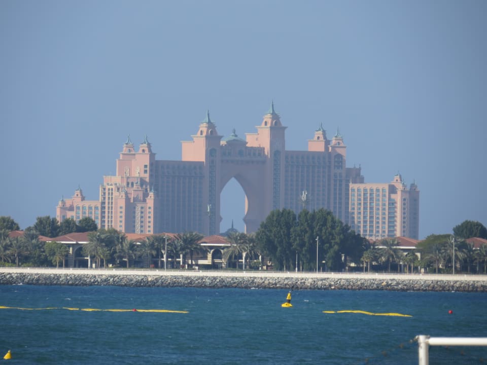 Blick von der JBR Beach zum Hotel Atlantis Atlantis, The Palm
