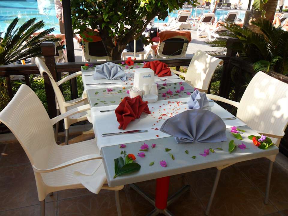 Unser Tisch zum Abschiedsfrühstück Aydinbey Kings Palace & Spa