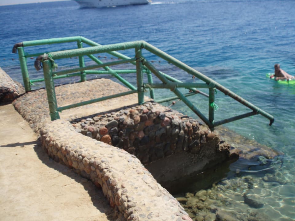 Treppe ins Meer Arabella Azur Resort