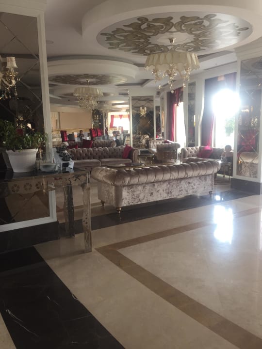 Lobby Dream World Aqua Hotel