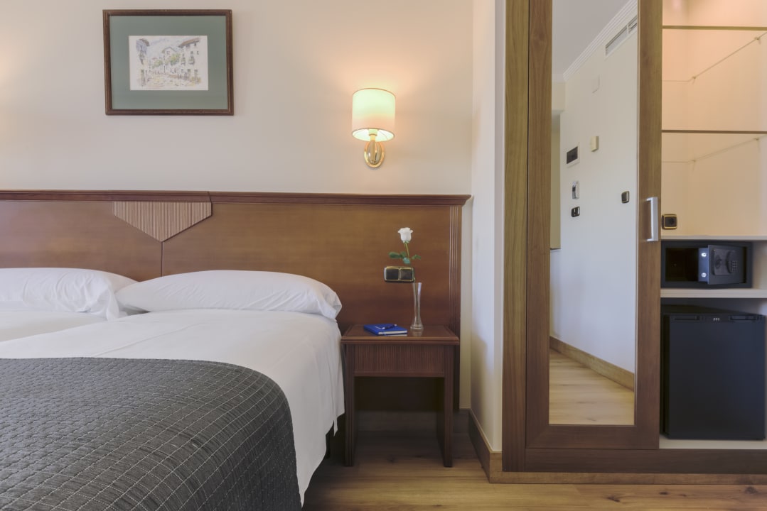 Zimmer Hotel Porcel Alixares