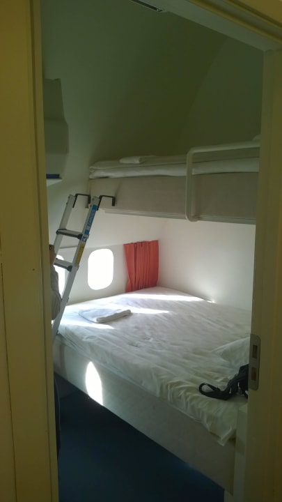 Doppelzimmer vom Gang aus gesehen Hostel Jumbo Stay