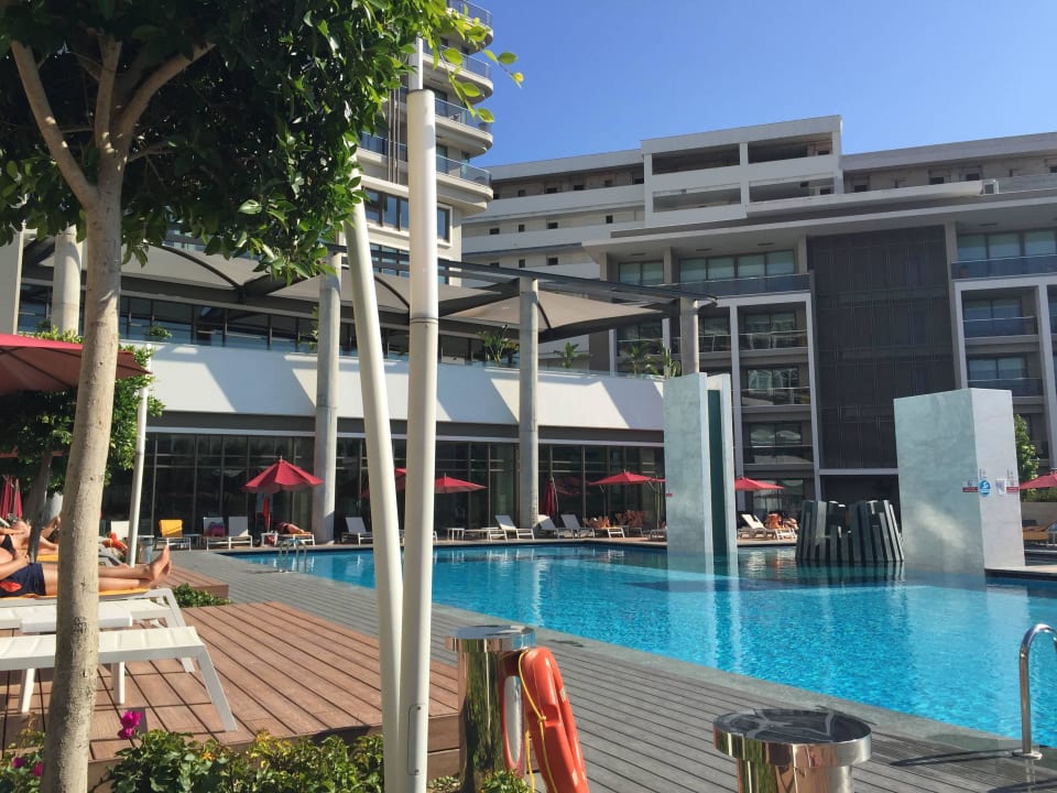 Blick von der Liege The Sense Deluxe Hotel