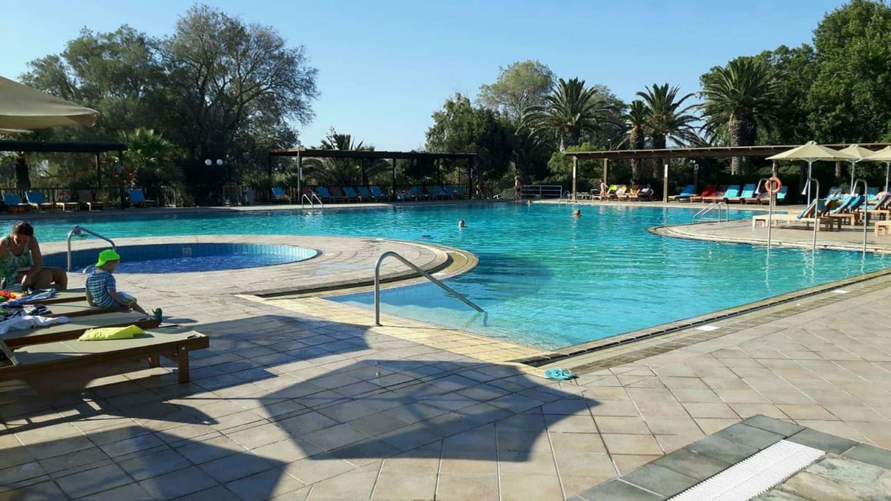 Pool Apollonia Beach Resort & Spa