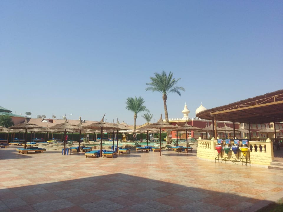Basen Pickalbatros Alf Leila Wa Leila Resort - Neverland Hurghada
