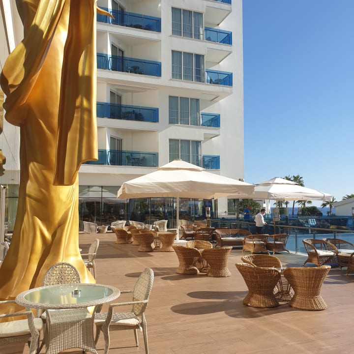 Gartenanlage Azura Deluxe Resort & Spa Hotel