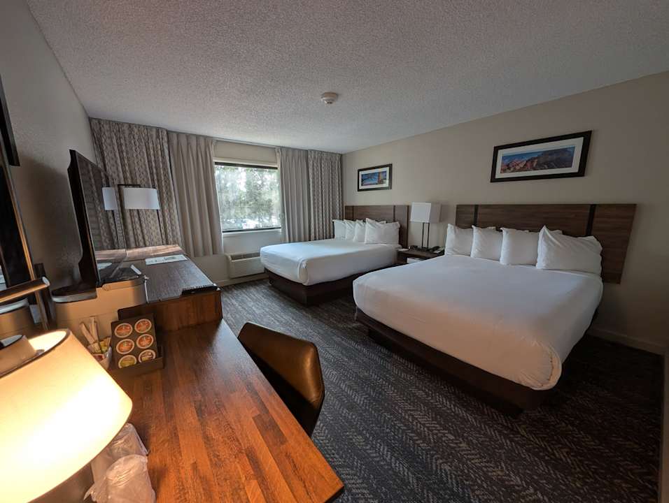 Zimmer Yavapai Lodge - West & East