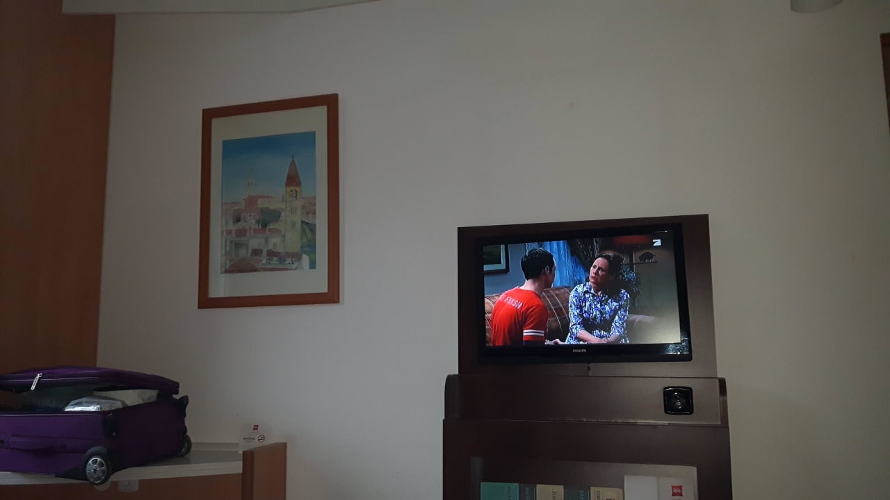 Schiefer TV Hotel Ibis Praha Mala Strana