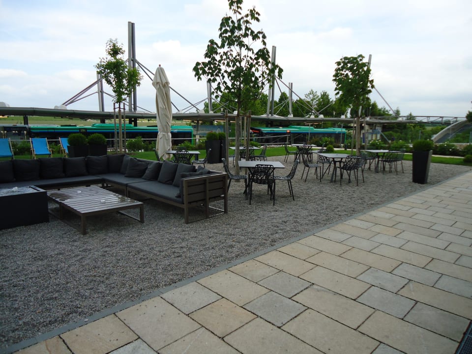 Sitzmöglichkeiten Motel One München-Garching
