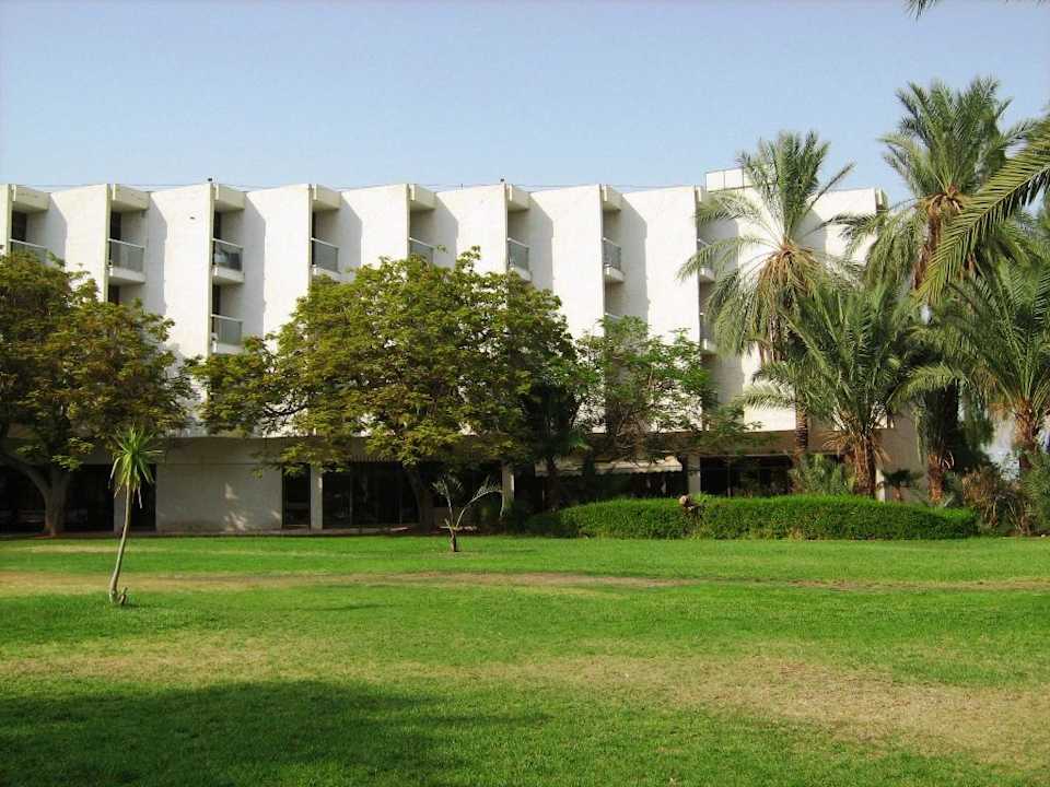 Tulip inn - wodok od strony basenu Leonardo Inn Hotel Dead Sea