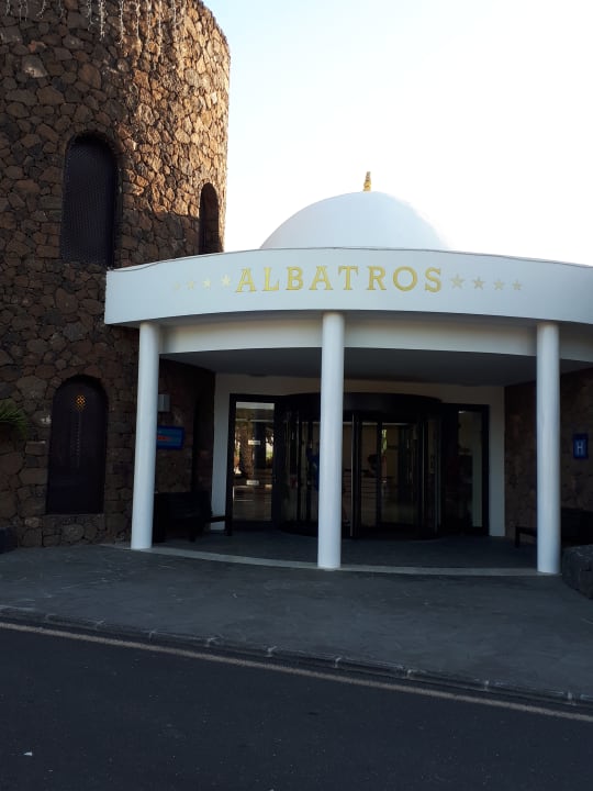 Außenansicht allsun App.-Hotel Albatros