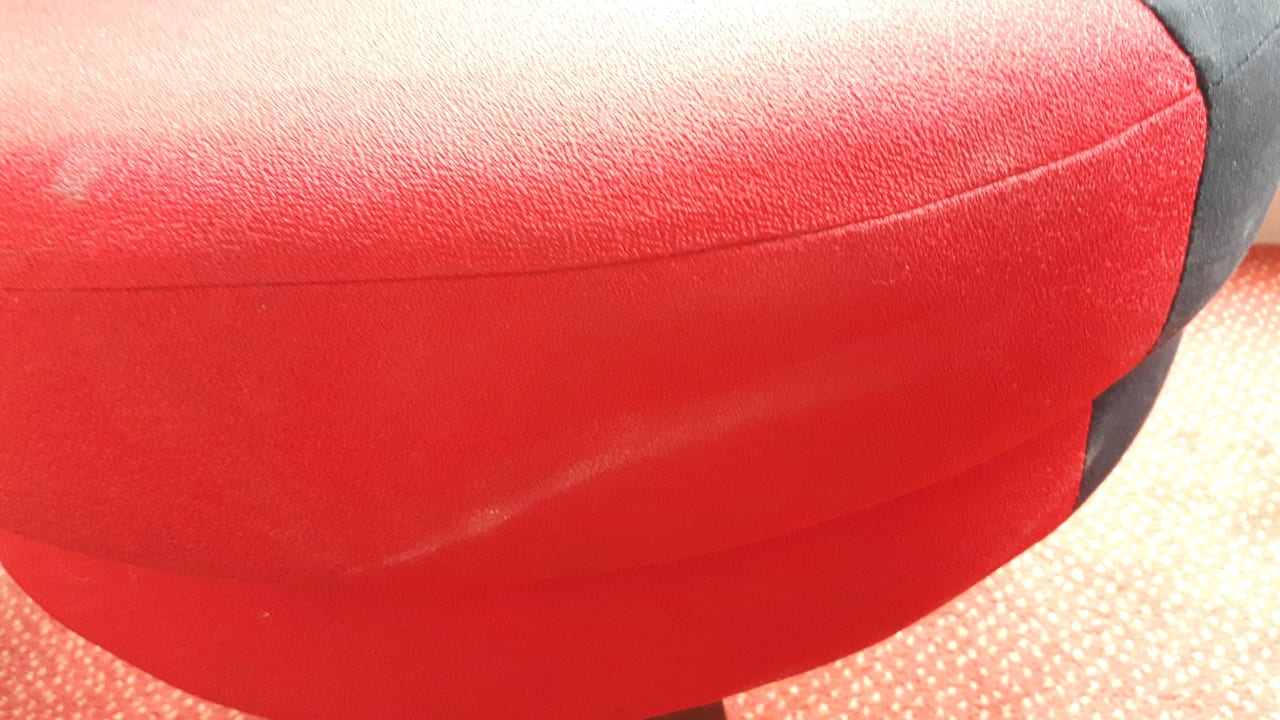 Ekelflecken auf den Sesseln Cityhotel-Restaurant Stadskanaal