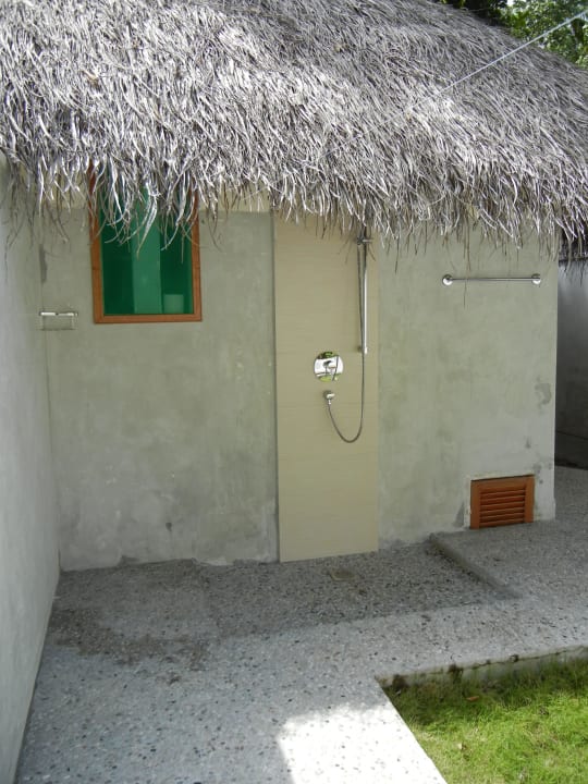 Außendusche Kuramathi Maldives