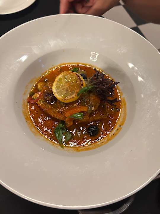 Gastro Crystals Beach Resort Belle Mare, a member of Radisson Individuals