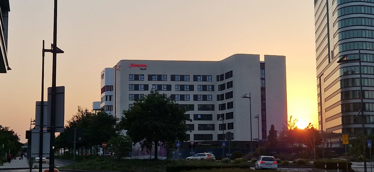 Außenansicht Hampton By Hilton Frankfurt Airport