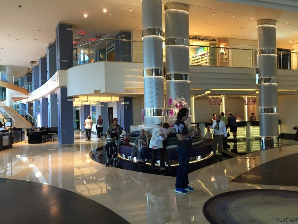 Lobby Jumeirah Beach Hotel