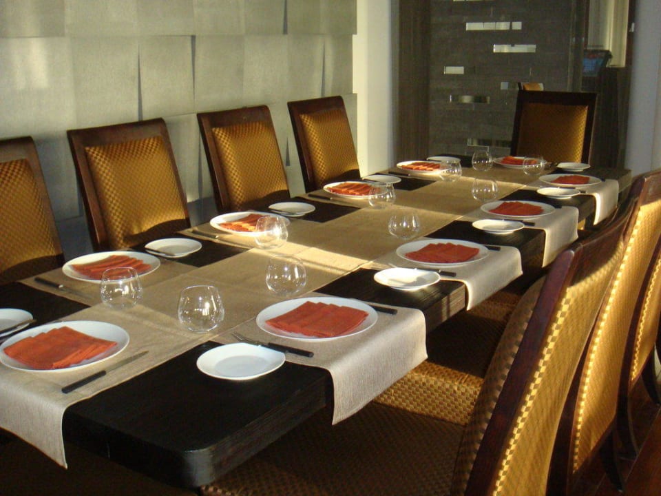 Rare Meliá Desert Palm Dubai