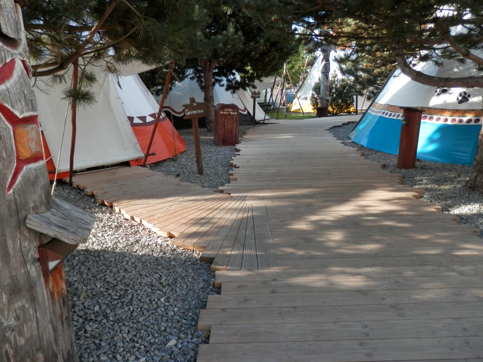 Außenansicht Tipi Town Europa-Park