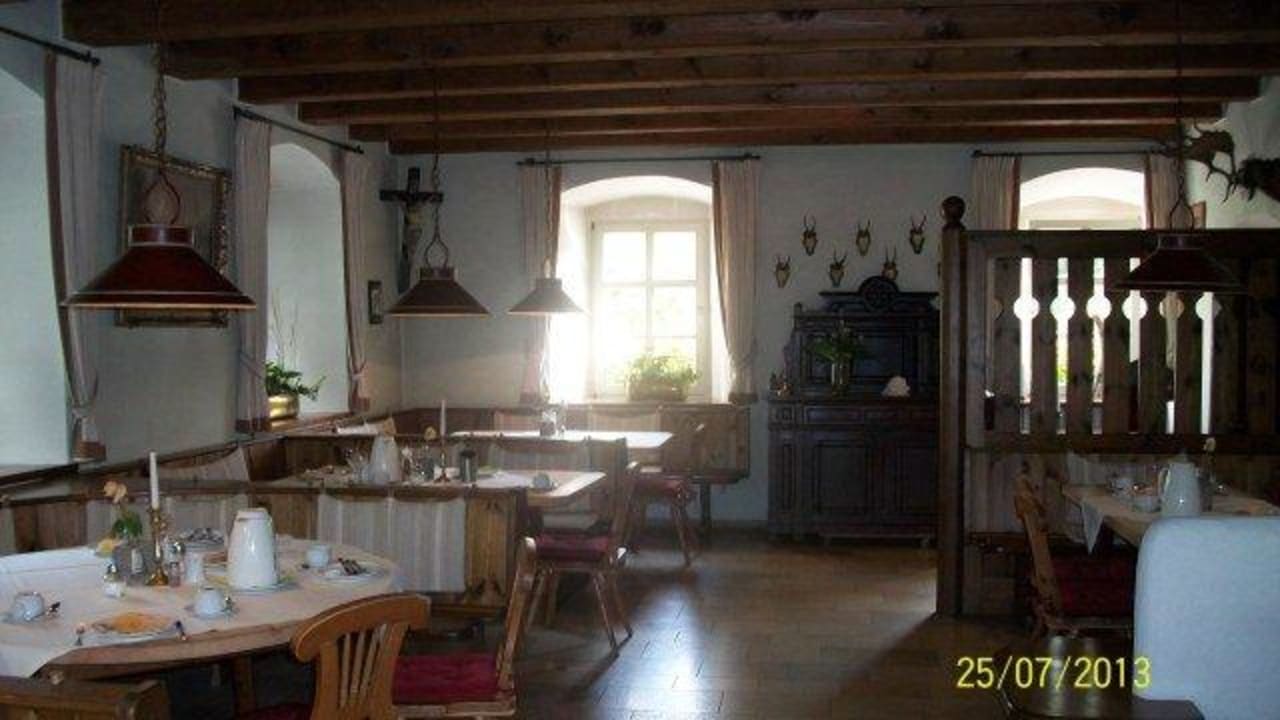 Im Schloß Landschloss Ernestgrün