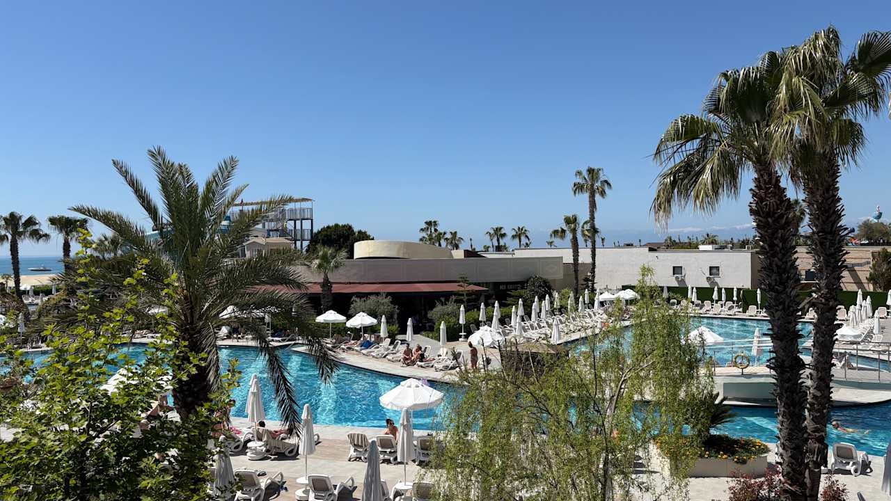 Außenansicht Kirman Belazur Resort & Spa
