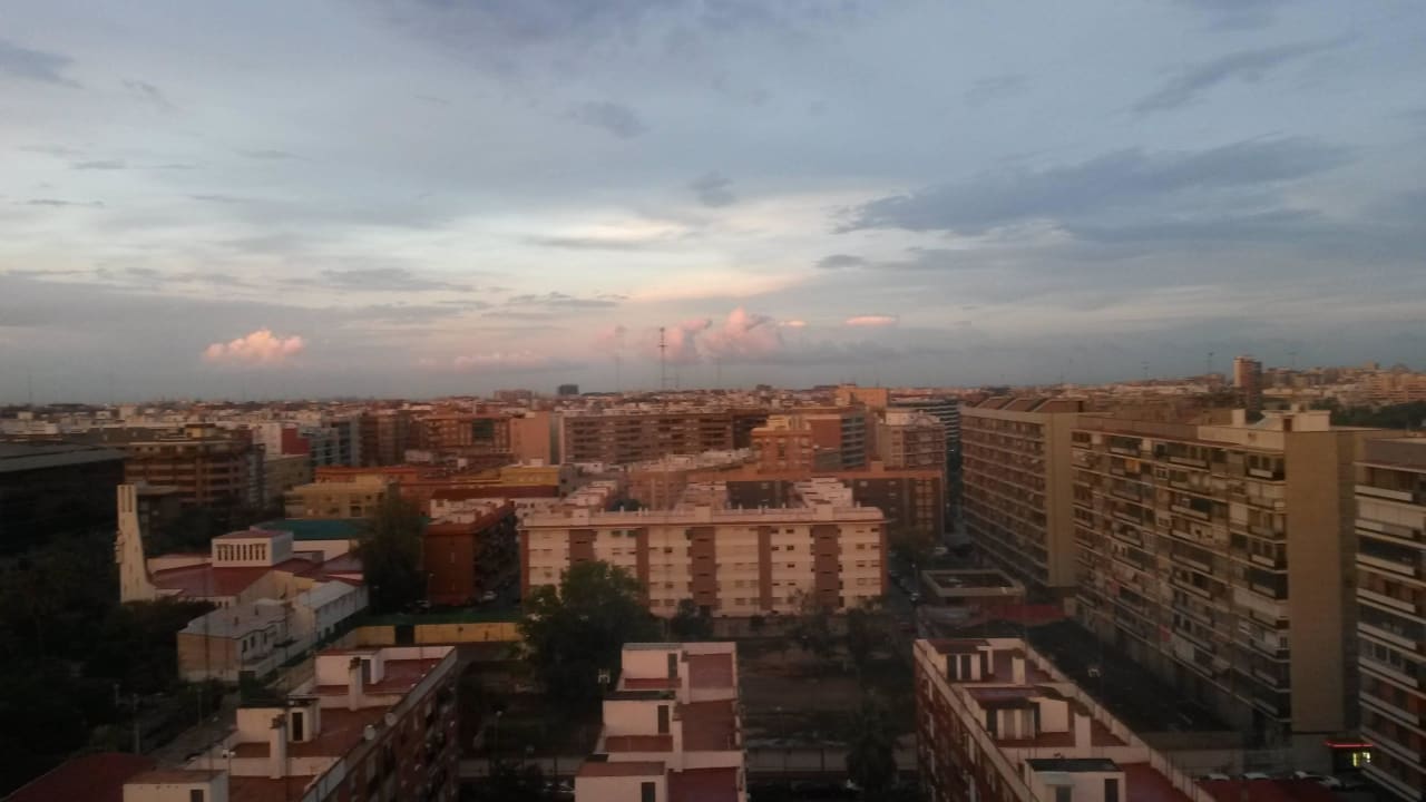 Aus dem Zimmer NH Valencia Center