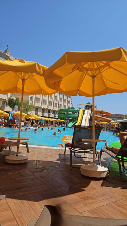 Pool Calimera Hane Garden