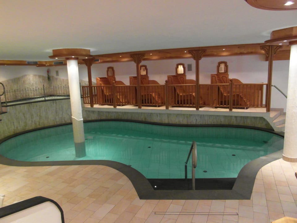 Pool Hotel Gisserhof