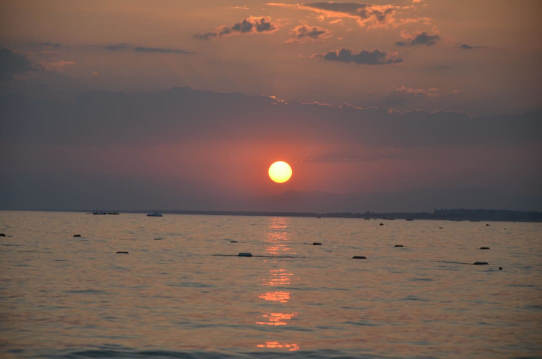 Sonneuntergang - Einfach super Seaden Corolla Hotel