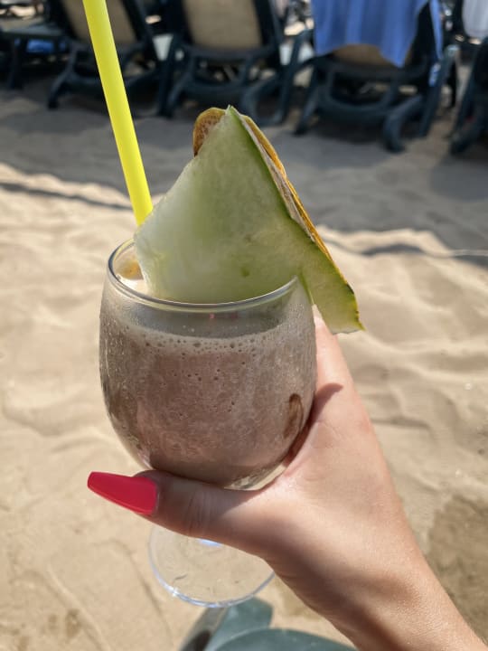 Strand Well Palace Side