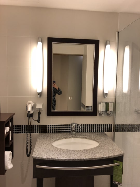 Zimmer Hampton by Hilton Berlin City West